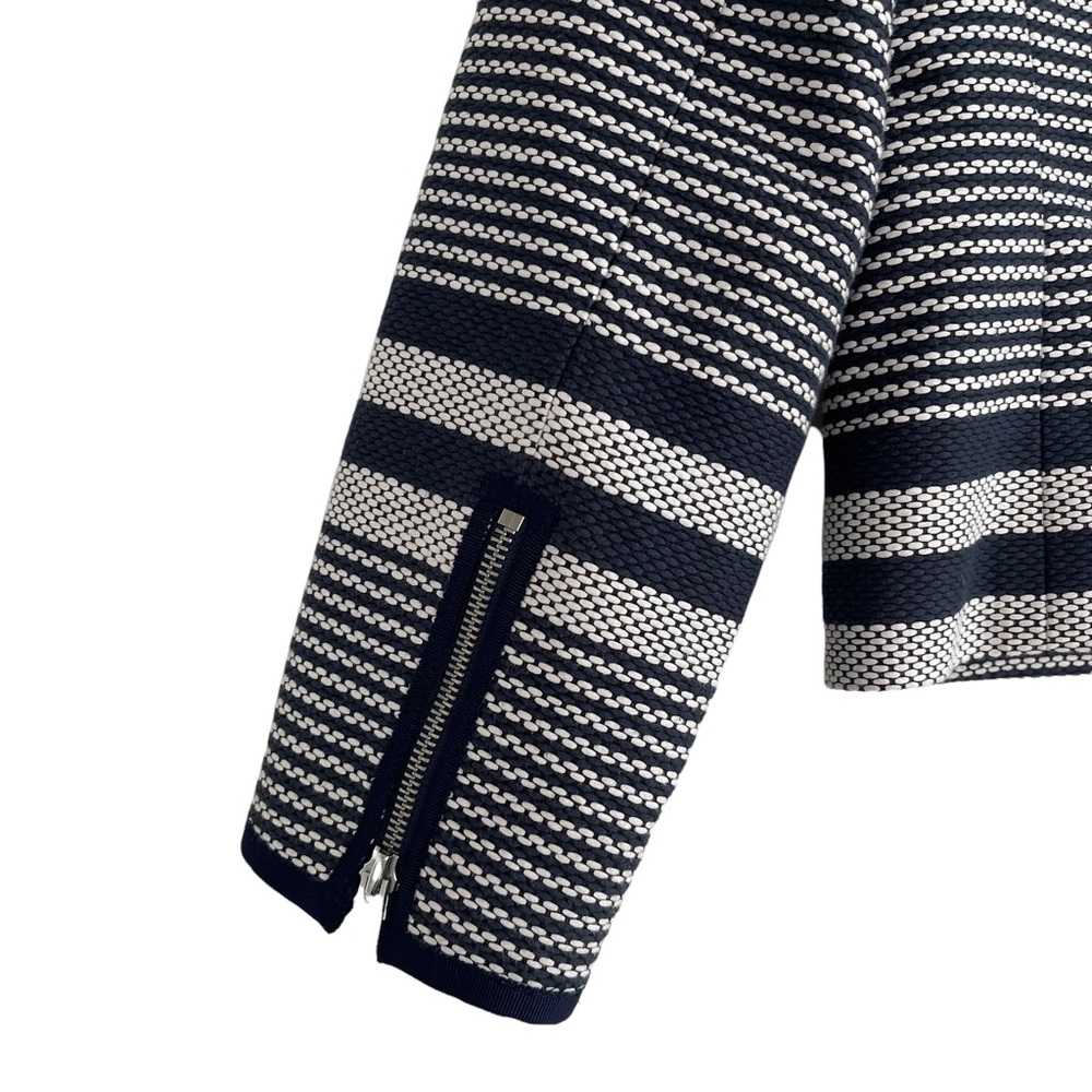 J Crew Navy and White Tweed Striped Full Zip Collarless Blazer Size 6 - Picture 5 of 7